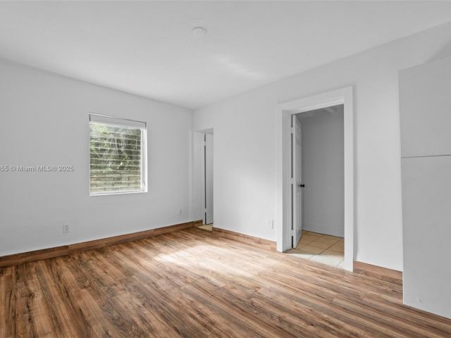 Продажа дома по адресу 738 Fernwood Rd - фото 6286363