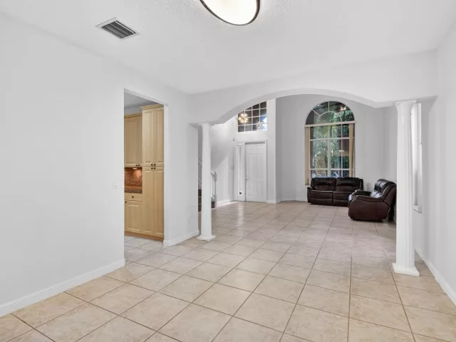 Продажа дома по адресу 4795 S Classical Boulevard - фото 8934721