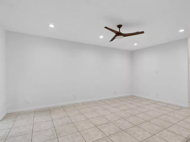 Продажа дома по адресу 4795 S Classical Boulevard - фото 8934729
