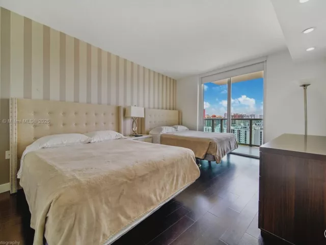 Квартира в аренду номер1-1502 - фото 6277590