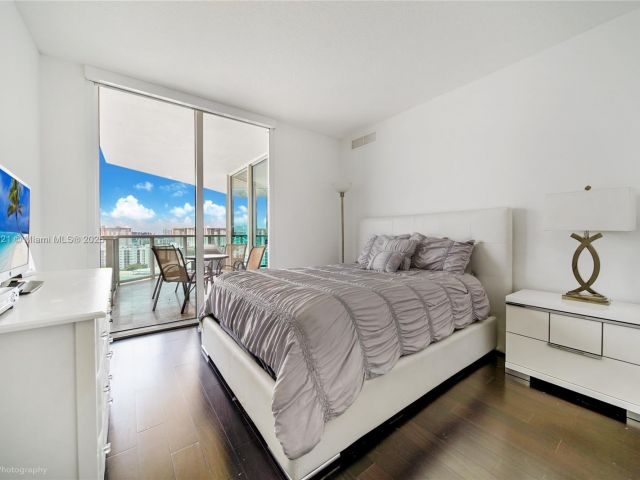 Квартира в аренду номер1-1502 - фото 6277592