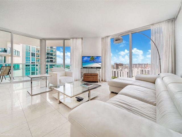 Квартира в аренду номер1-1502 - фото 6277596