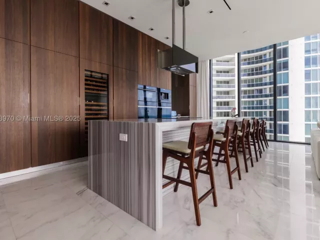 Квартира в аренду номер1001 - фото 9056095