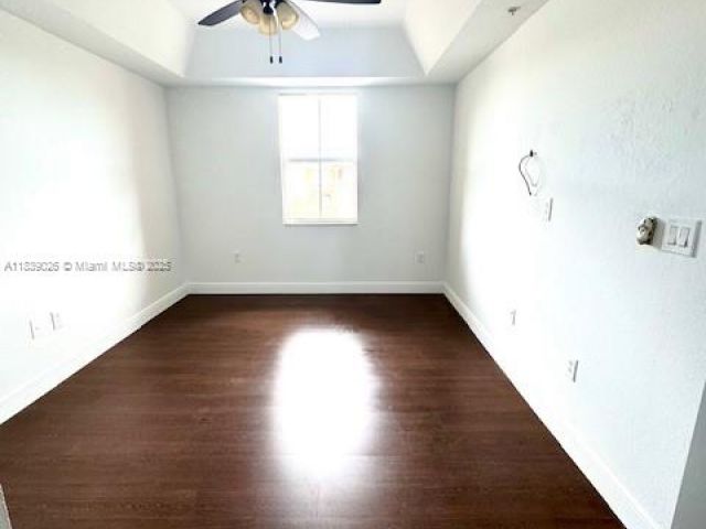 Дом в аренду по адресу 11102 NW 83rd St 219 - фото 6276561