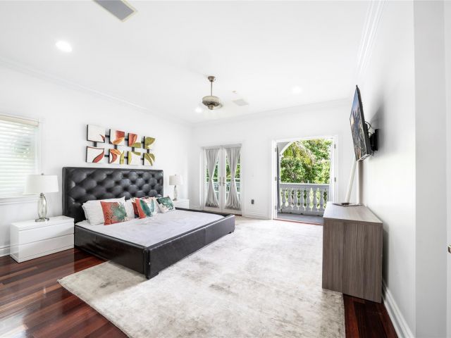 Дом в аренду по адресу 438 Coconut Isle Dr - фото 6280312