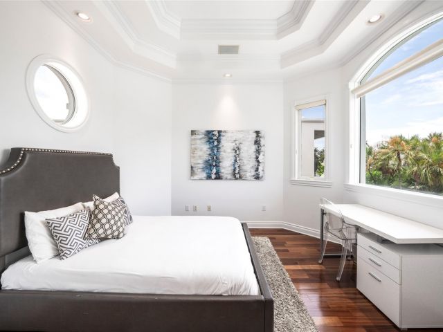 Дом в аренду по адресу 438 Coconut Isle Dr - фото 6280314