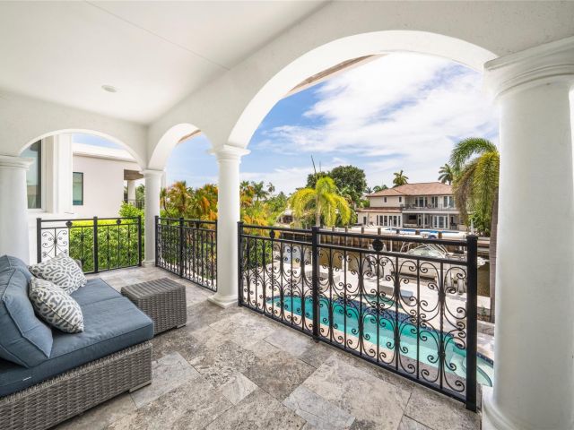 Дом в аренду по адресу 438 Coconut Isle Dr - фото 6280318