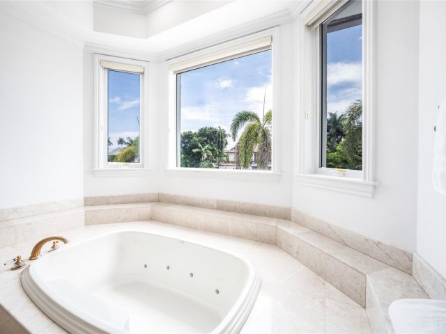 Дом в аренду по адресу 438 Coconut Isle Dr - фото 6280319