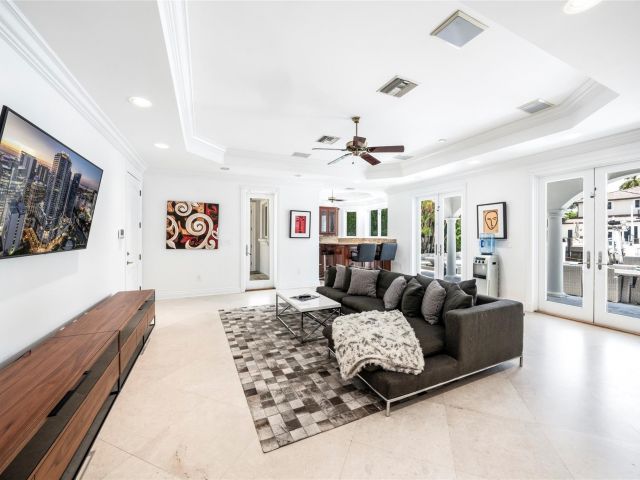 Дом в аренду по адресу 438 Coconut Isle Dr - фото 6280324