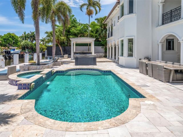 Дом в аренду по адресу 438 Coconut Isle Dr - фото 6280329