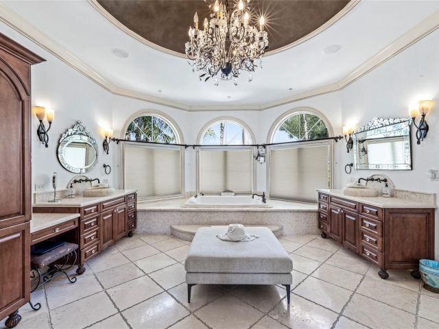 Дом в аренду по адресу 42 Nurmi Dr - фото 6280336