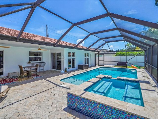 Дом в аренду по адресу 816 Appleby St - фото 6275583