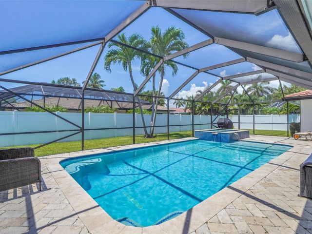 Дом в аренду по адресу 816 Appleby St - фото 6275584