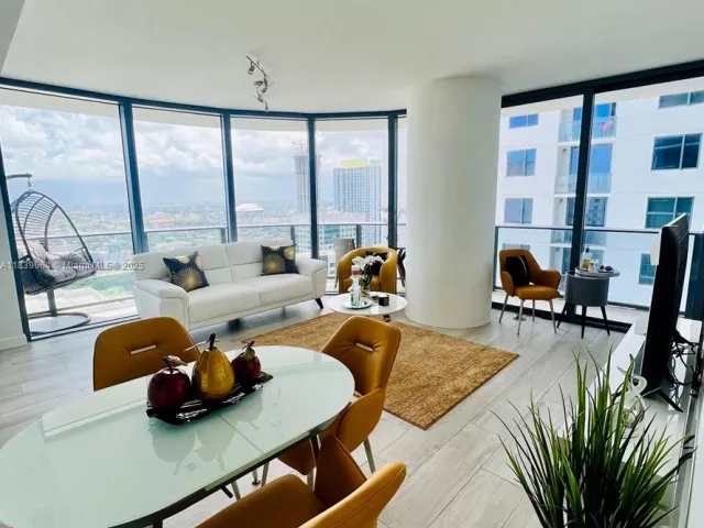 Продажа квартиры #3308 - фото 6755516