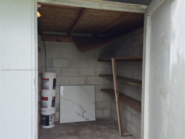 Продажа дома по адресу 1141 SW 8th Ter - фото 6279896