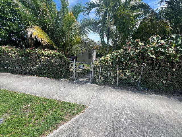 Продажа дома по адресу 1190 NW 135th St - фото 7430904