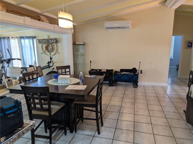 Продажа дома по адресу 2606 Gulfstream Ln - фото 6290739