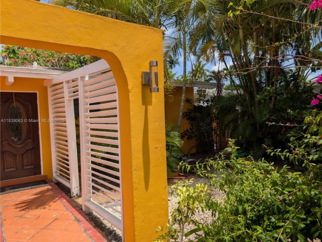 Продажа дома по адресу 2606 Gulfstream Ln - фото 6290748