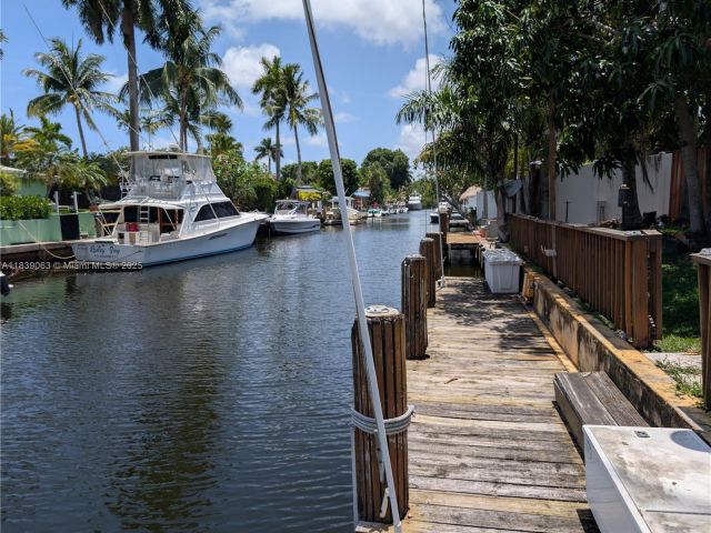 Продажа дома по адресу 2606 Gulfstream Ln - фото 6290755