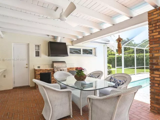 Продажа дома по адресу 13025 SW 108th Ave - фото 6313439