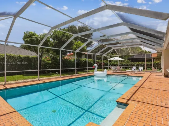 Продажа дома по адресу 13025 SW 108th Ave - фото 6313442