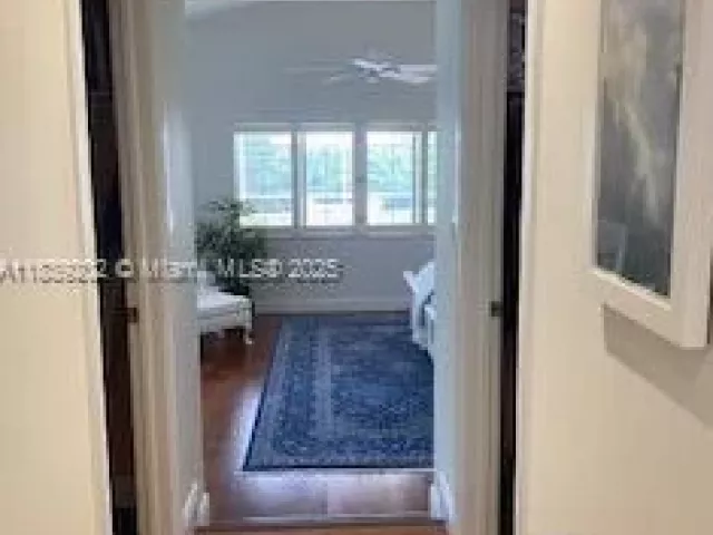 Продажа дома по адресу 13025 SW 108th Ave - фото 6313428