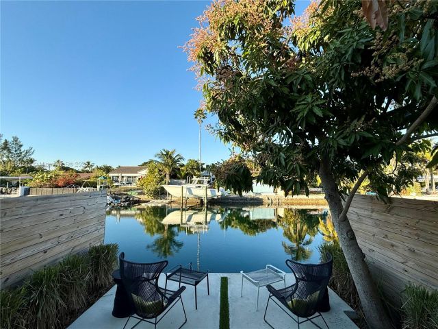 Продажа дома по адресу 1945 NE 123rd St - фото 6279479