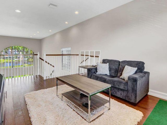 Продажа дома по адресу 8968 Little Falls Way - фото 6414051