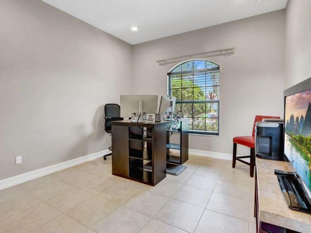 Продажа дома по адресу 8968 Little Falls Way - фото 6414053