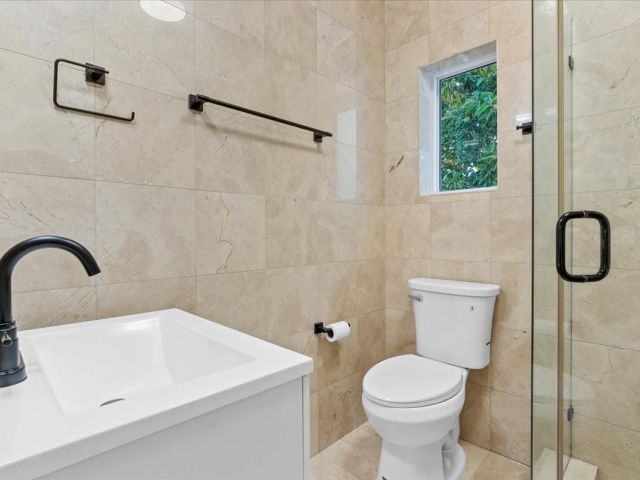 Продажа дома по адресу 257 SW 32nd Rd - фото 6280254