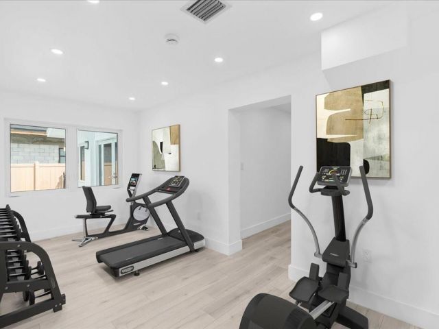 Продажа дома по адресу 257 SW 32nd Rd - фото 6280259