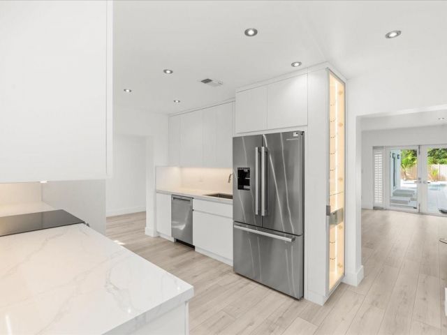 Продажа дома по адресу 257 SW 32nd Rd - фото 6280264