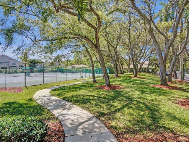 Продажа дома по адресу 4966 SW 33rd Ter - фото 6292437