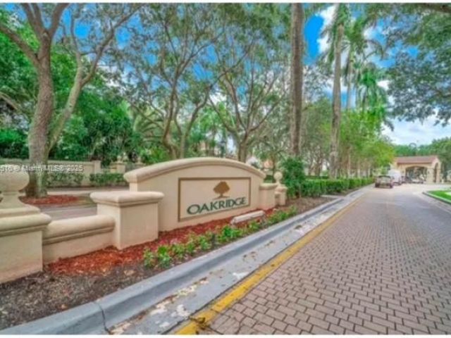 Продажа дома по адресу 4966 SW 33rd Ter - фото 6292440