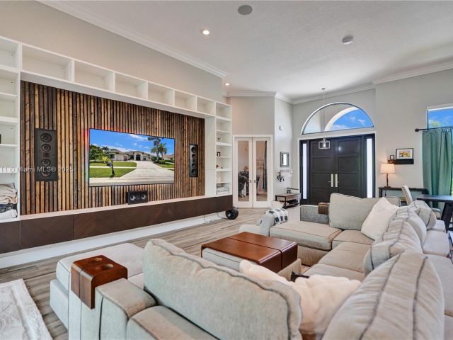 Продажа дома по адресу 17809 Southwick Way - фото 6284117