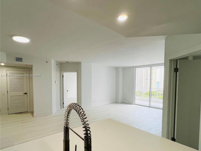 Квартира в аренду номер1111 - фото 6284861