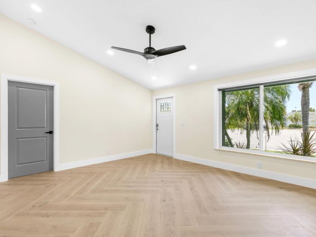 Дом в аренду по адресу 1721 SW 10th Street - фото 6318856