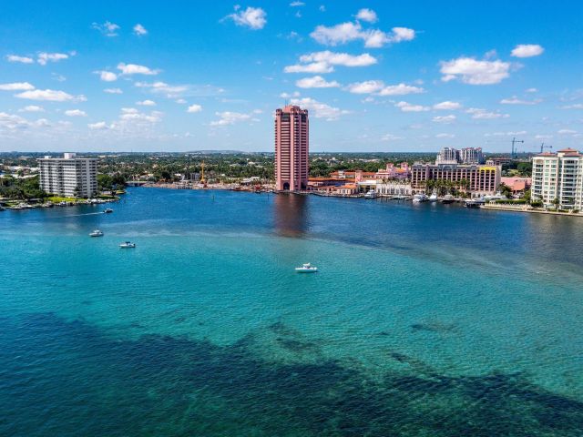 Дом в аренду по адресу 555 S Ocean Boulevard 4 - фото 6318844