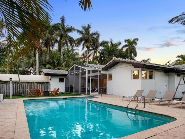 Продажа дома по адресу 1240 Jefferson St - фото 6284472