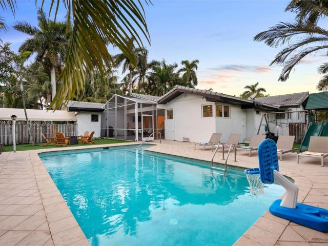 Продажа дома по адресу 1240 Jefferson St - фото 6284481