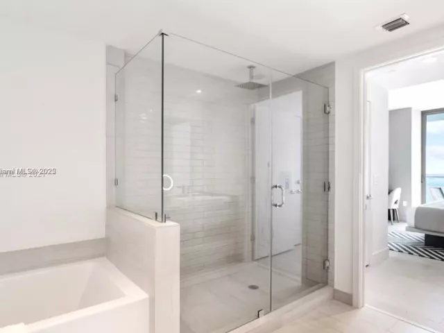 Продажа квартиры #T4105 - фото 6289051