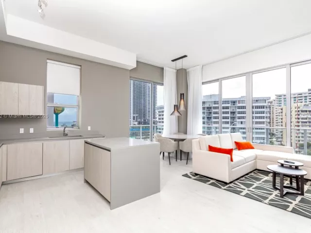 Продажа квартиры #R509 - фото 6289043