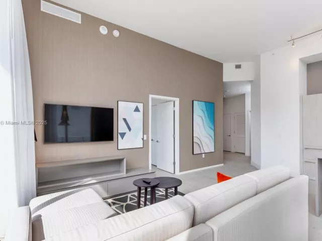 Продажа квартиры #R509 - фото 6289044