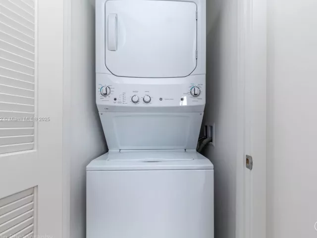 Продажа квартиры #R509 - фото 6289030