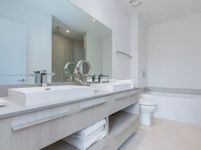 Продажа квартиры #R509 - фото 6289032