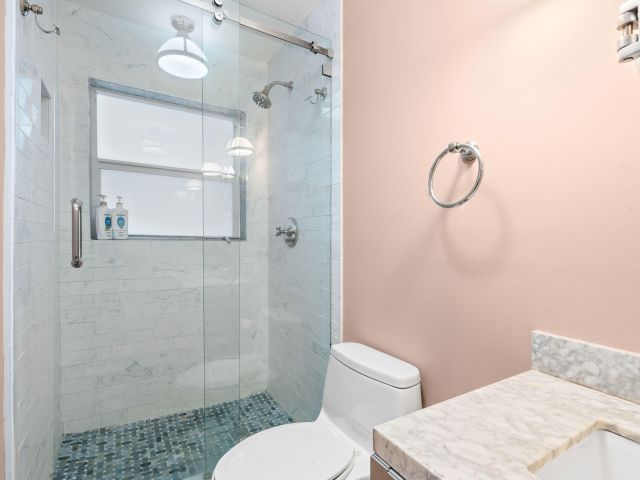 Дом в аренду по адресу 101 NE 11th Street - фото 6316033