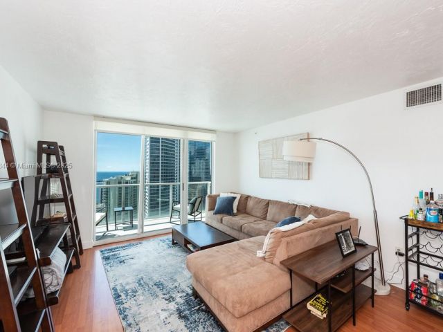 Продажа квартиры #3403 - фото 6288560