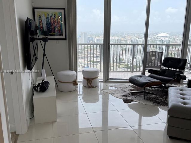 Квартира в аренду номер5114 - фото 6289772