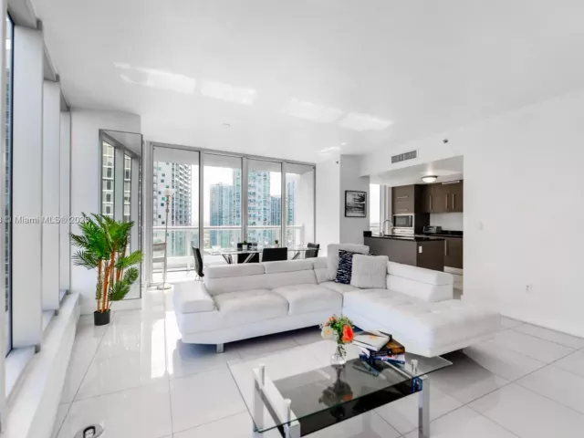 Продажа квартиры #2908 - фото 6288469