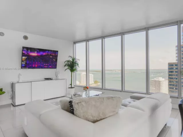 Продажа квартиры #2908 - фото 6288471